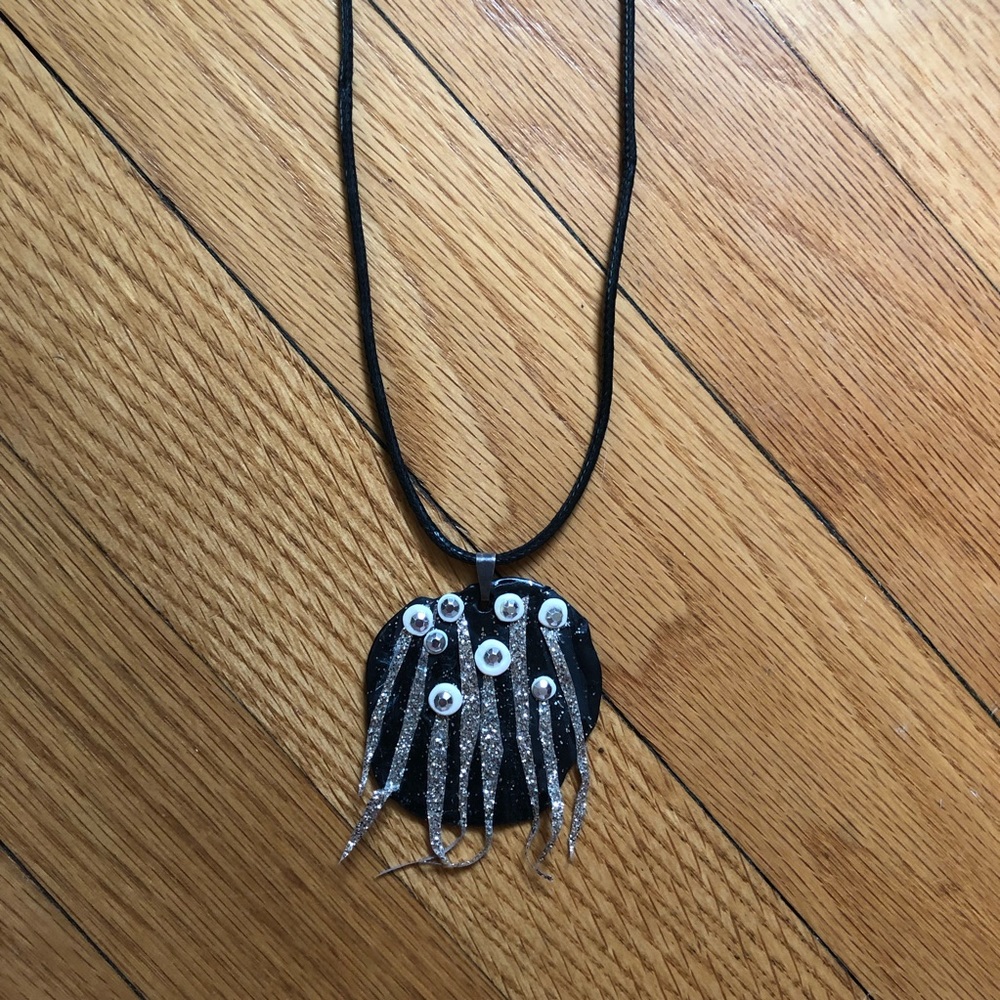 Handmade necklace - Picture 3 of 5